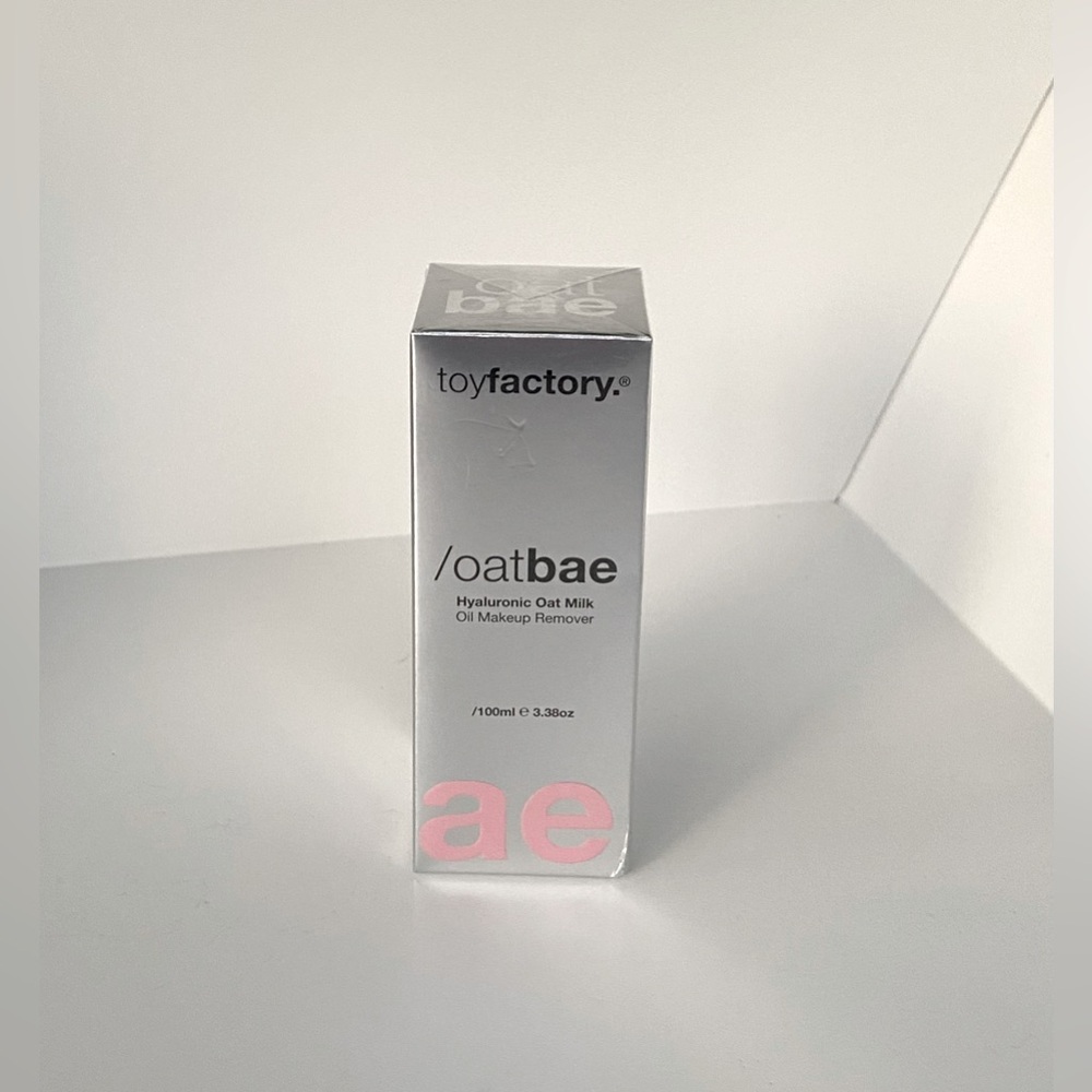 Toy Factory Oatbae, Hyaluronic Oat Milk, Oil Makeup Remover, Size: 3.38 oz. - Picture 3 of 6